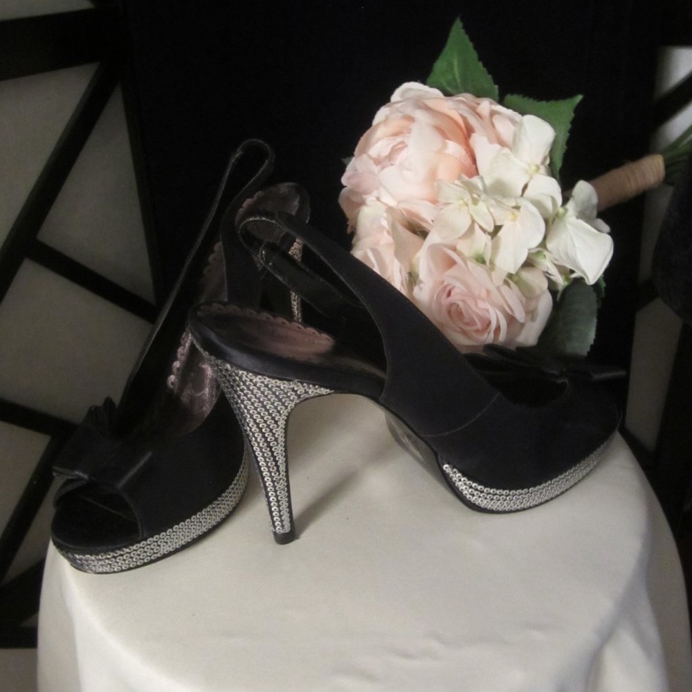 Lulu Townsend - Black Satin Fabric Peep Toe/Silver Sequin Platform Shoes - Sz8.5